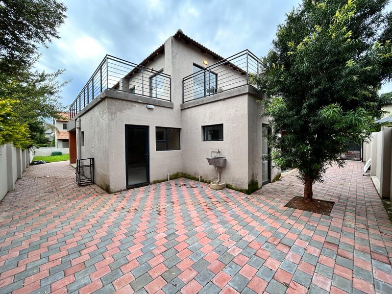 5 Bedroom Property for Sale in Melodie North West